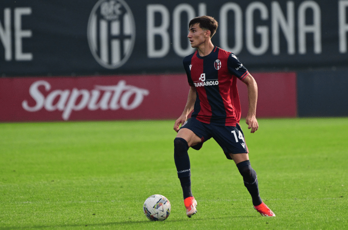 包含卡利亚里主场-小胜博洛尼亚，止住连败势头的词条