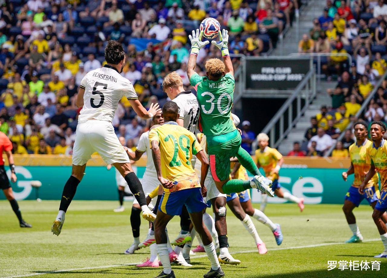 博鱼体育下载-多特蒙德后防失误频频，遭遇困境的简单介绍